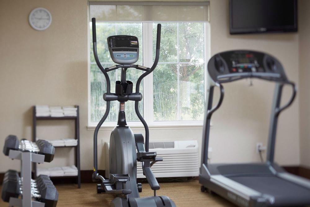 Quality Inn & Suites Estevan Екстериор снимка